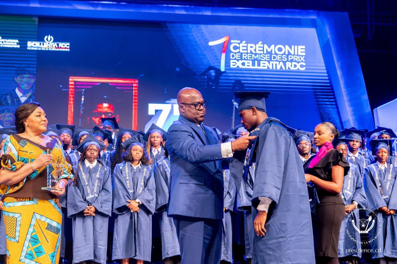 Excellentia RDC : 185 meilleurs finalistes de l’Examen d’État reçoivent des bourses universitaires